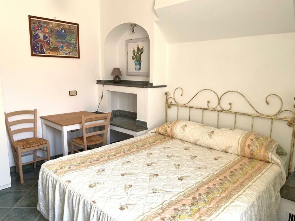 B&B S'Incontru Galtellì Екстериор снимка