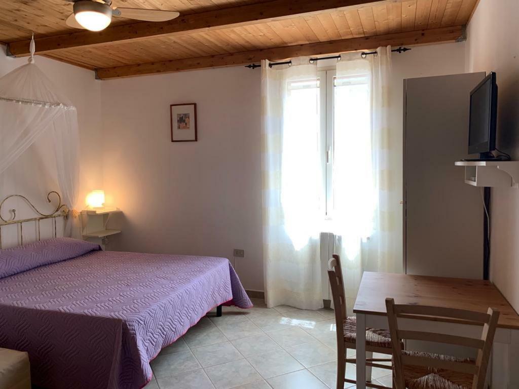 B&B S'Incontru Galtellì Екстериор снимка