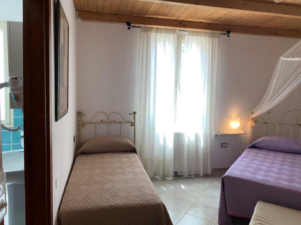 B&B S'Incontru Galtellì Екстериор снимка